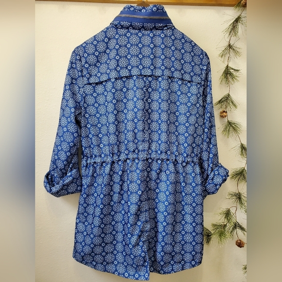 Tribal Lightweight Hooded Cinch Waist Jacket - Picture 4 of 16